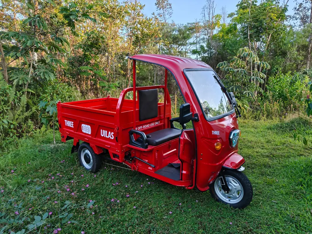 Three Uilas electric tricycle, view 1 of 6